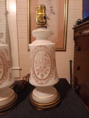 Vintage MCM White Gold Satin Glass Pair Dresser Lamps - Thumbnail 3