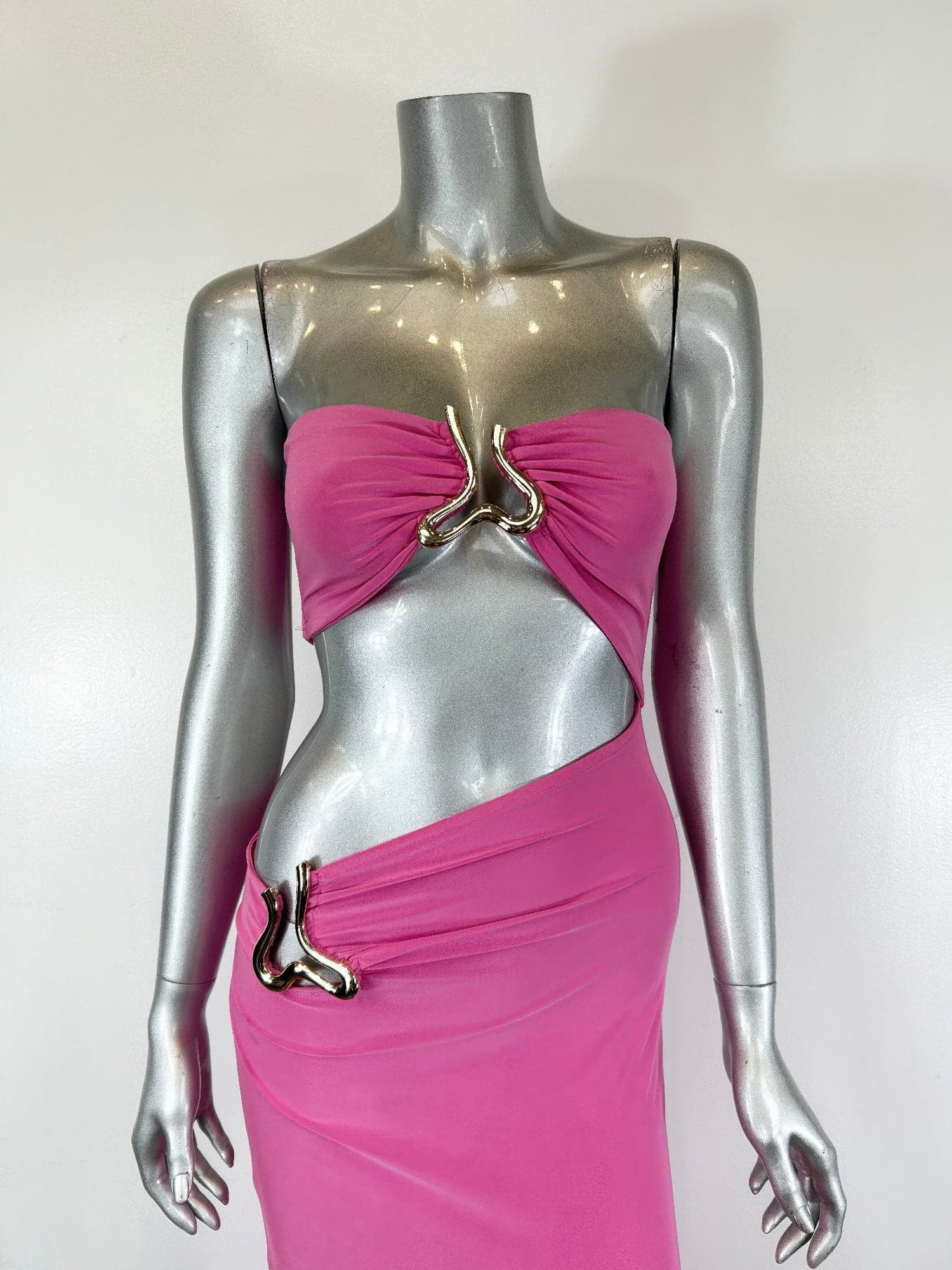 A Sharp Triangular Cutout Midi - S - Thumbnail 5