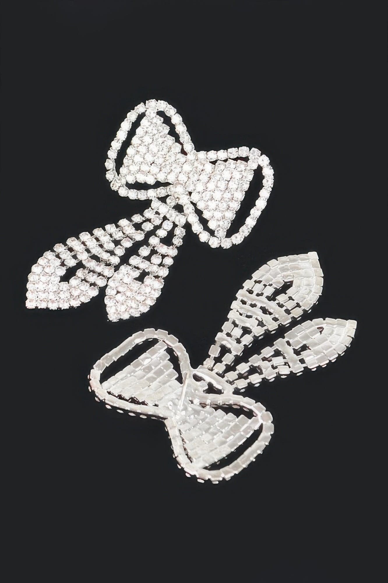 Rhinestone Bow Earring - Silver Clear - Thumbnail 2