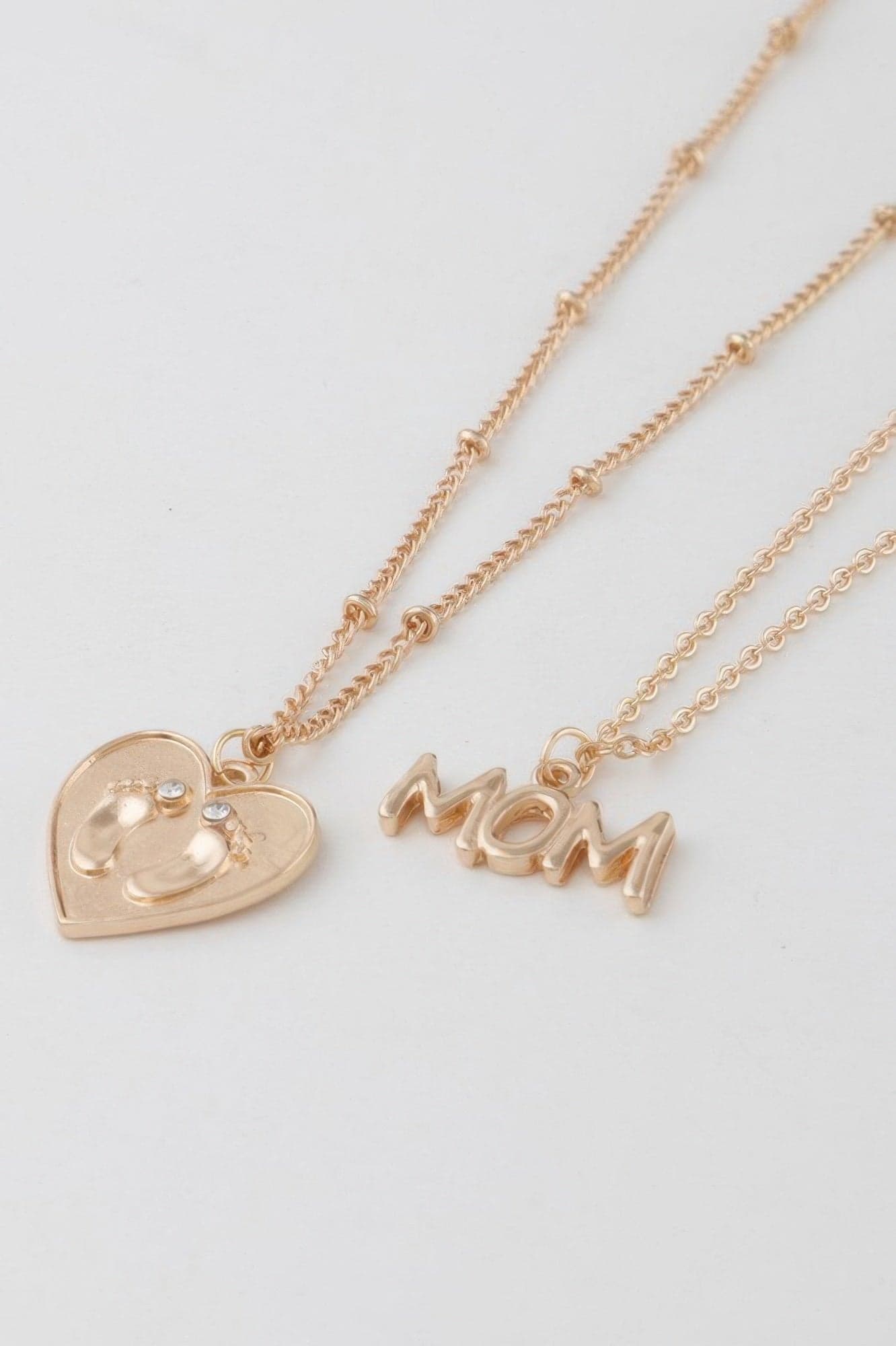 Mom Heart Pendant Necklace - Gold - Thumbnail 2