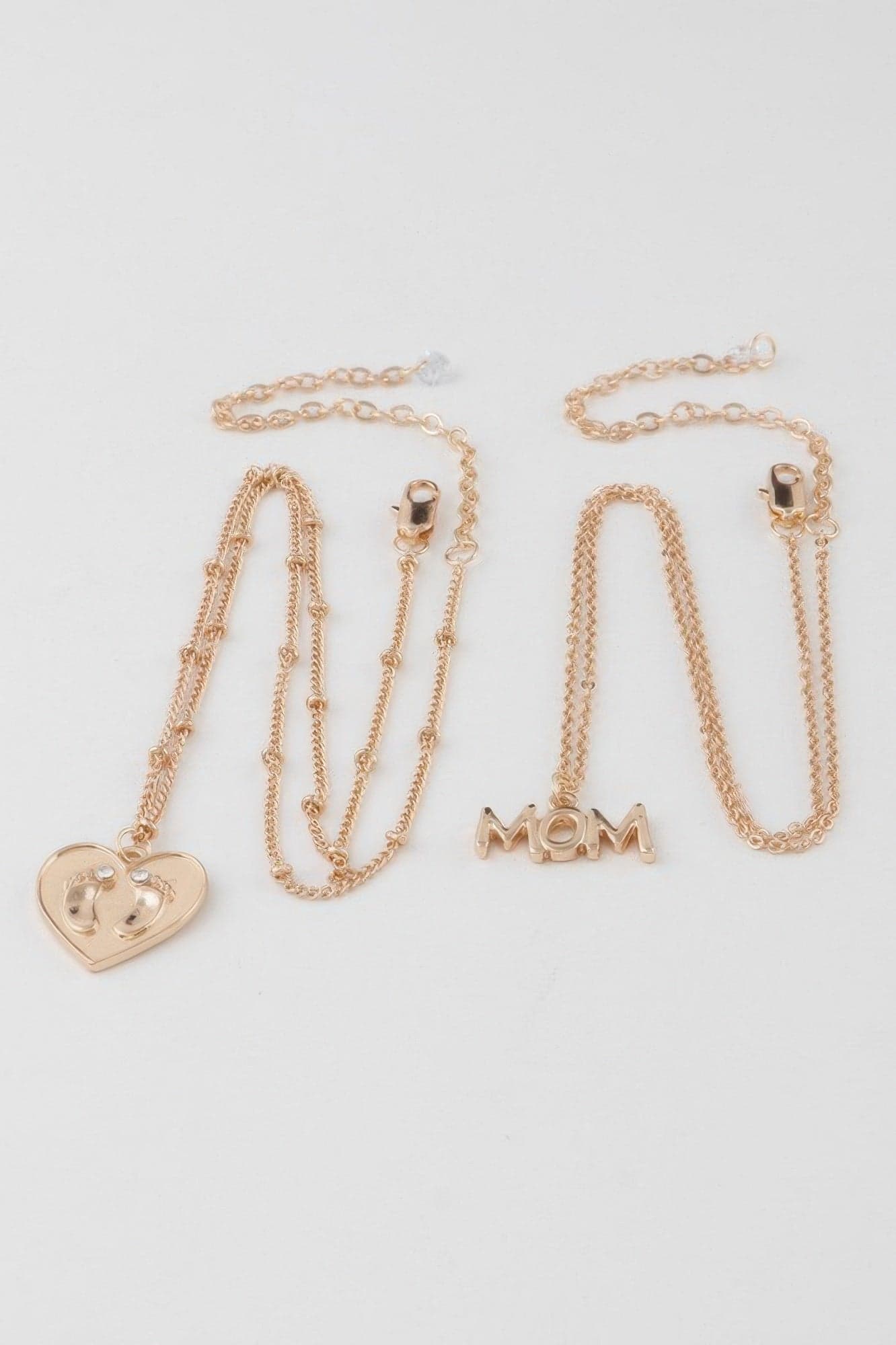Mom Heart Pendant Necklace - Gold - Thumbnail 3