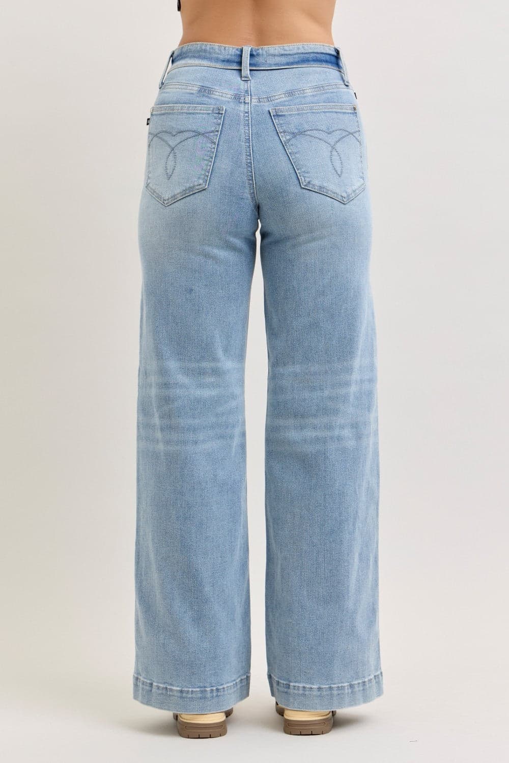 Judy Blue Mid Rise Retro Wide Leg Jeans with Fold-over Waistband - LT / 13(31) - Thumbnail 4
