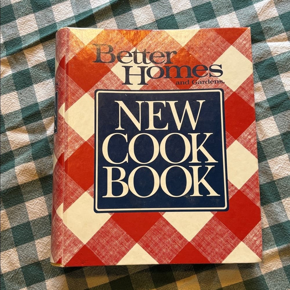Better Homes And Gardens Red and White Checked New Cook Book - Thumbnail 2