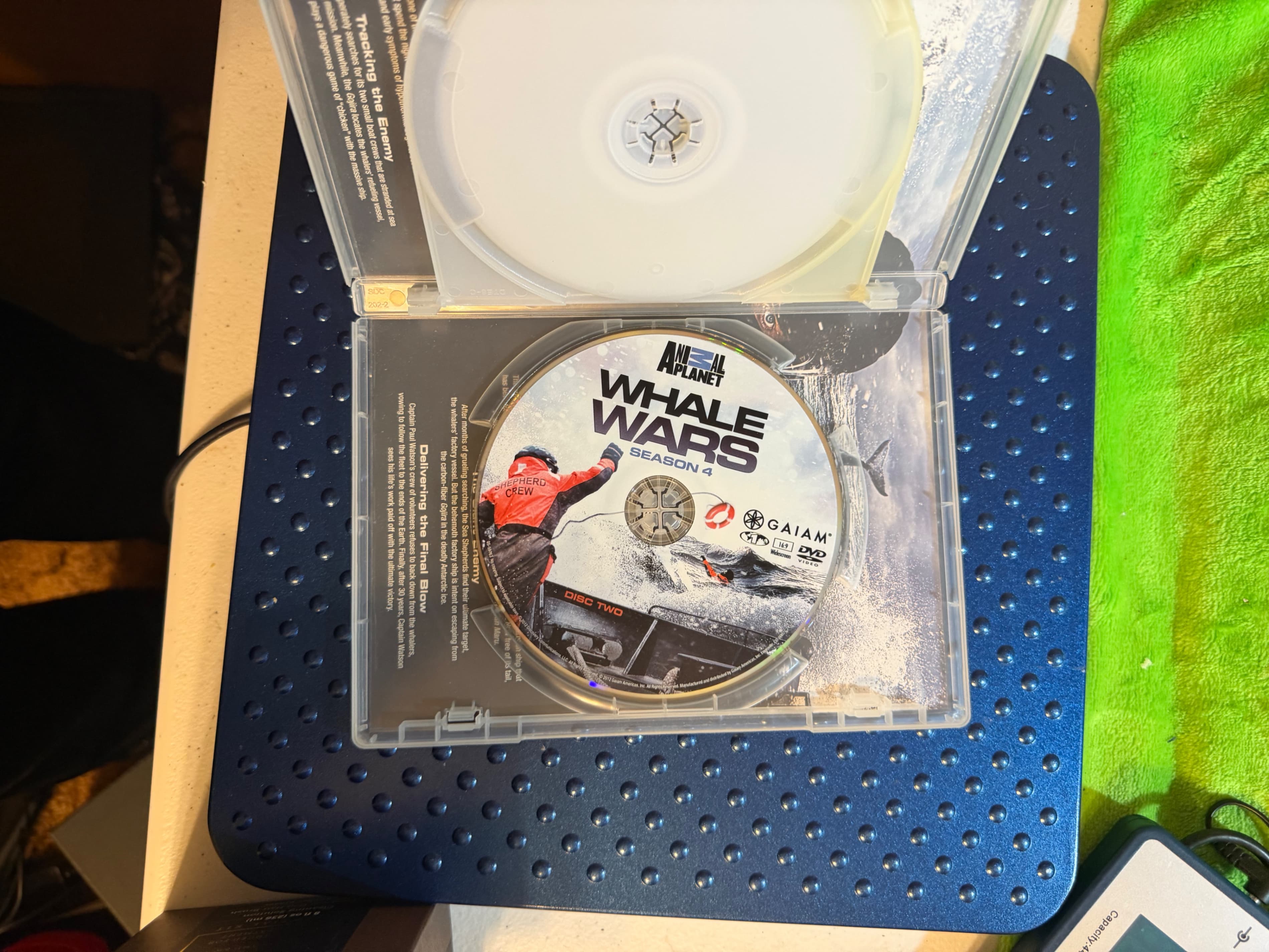 Animal Planet Whale Wars Season 4 2-DVD Set Documentary - Thumbnail 4