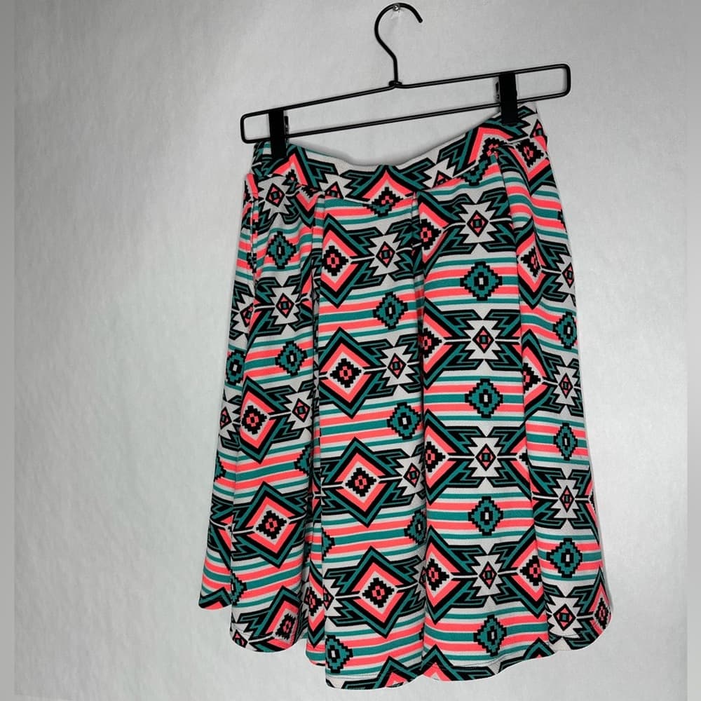LuLaRoe Madison Geometric Bright Aztec Print A-Line Skirt Size S Coastal Cowgirl - Thumbnail 4