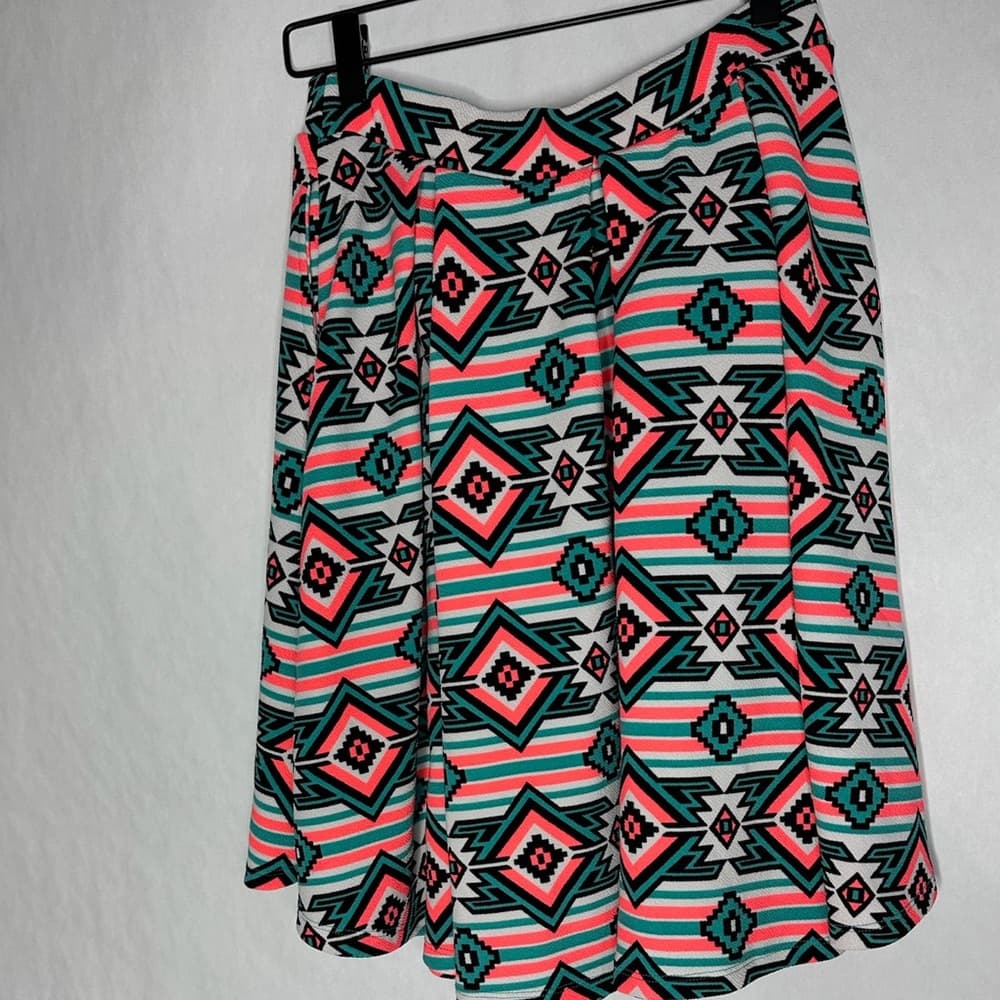 LuLaRoe Madison Geometric Bright Aztec Print A-Line Skirt Size S Coastal Cowgirl - Thumbnail 5