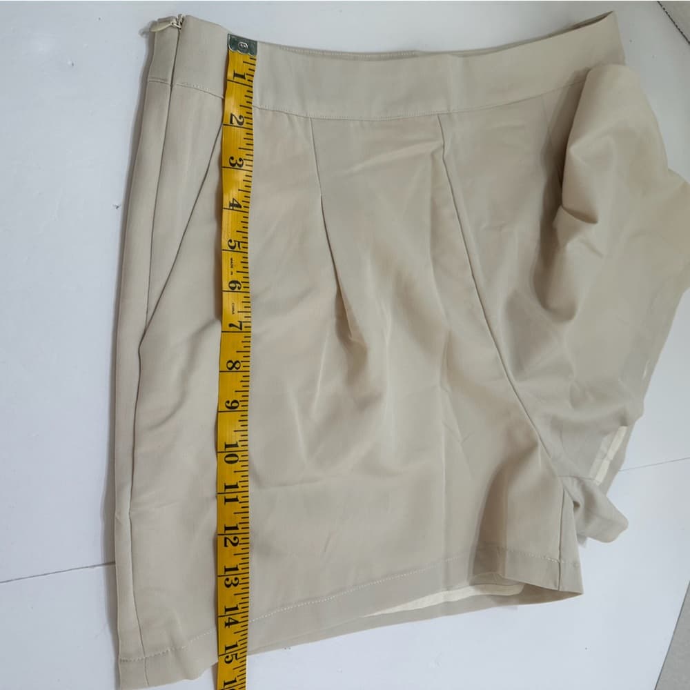 NWOT Cider Woven Mid Rise Solid Pocket Shorts Beige | TAGS CUT OUT SEE NOTES - Thumbnail 8