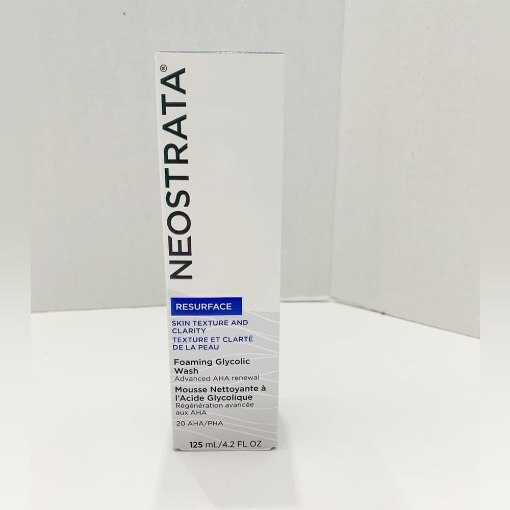 NeoStrata Resurface 4.2oz Foaming Glycolic Wash for Skin Texture and Clarity - Thumbnail 6