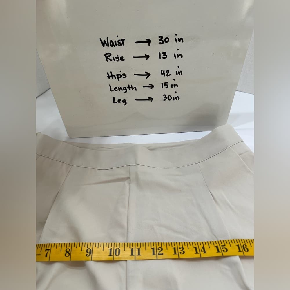 NWOT Cider Woven Mid Rise Solid Pocket Shorts Beige | TAGS CUT OUT SEE NOTES - Thumbnail 6