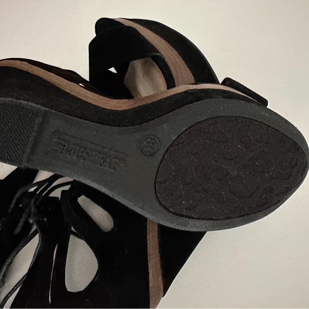 JustFab “Shanghai” Black Cutout Tassel Wedge Sandals Y2K Size 8.5 - Thumbnail 9