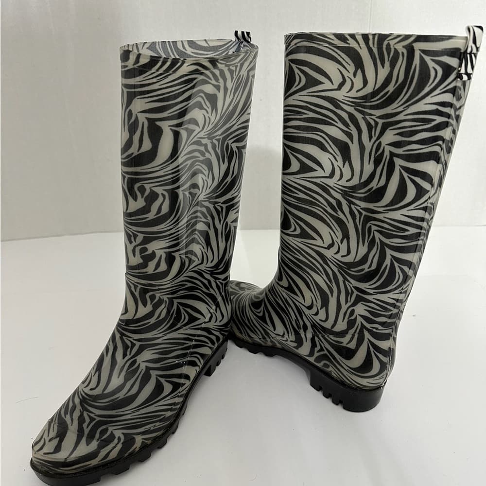 Capelli New York Zebra Print Rain Boots Black White Women’s Size 7 US Waterproof - Thumbnail 5