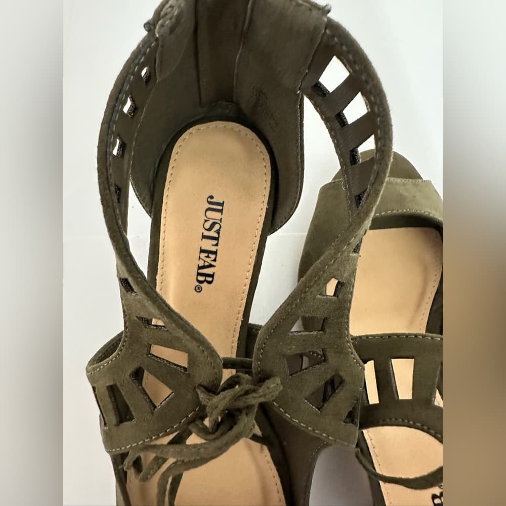 JustFab Deanna Olive Green Cutout Peep Toe Wedge Sandals Size 8.5 - Thumbnail 7