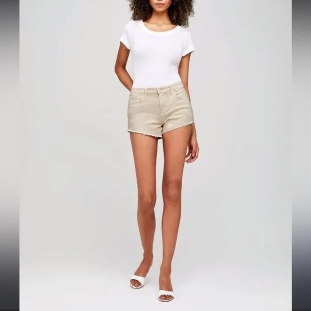 NWT L’AGENCE Audrey Mid-Rise Raw Hem Cut-Off Shorts Size 31 Biscuit Neutral