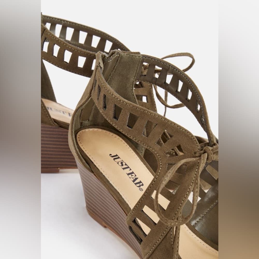 JustFab Deanna Olive Green Cutout Peep Toe Wedge Sandals Size 8.5 - Thumbnail 2