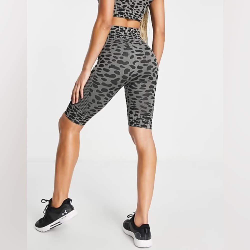 Twill Active Tie Waist Seamless Shorts Grey Leopard Print High Waist Size Large - Thumbnail 9