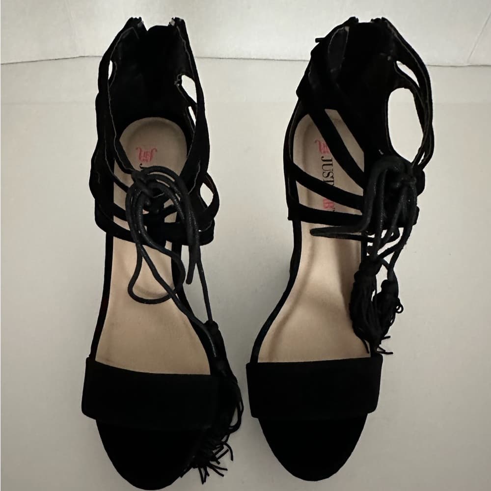 JustFab “Shanghai” Black Cutout Tassel Wedge Sandals Y2K Size 8.5 - Thumbnail 2