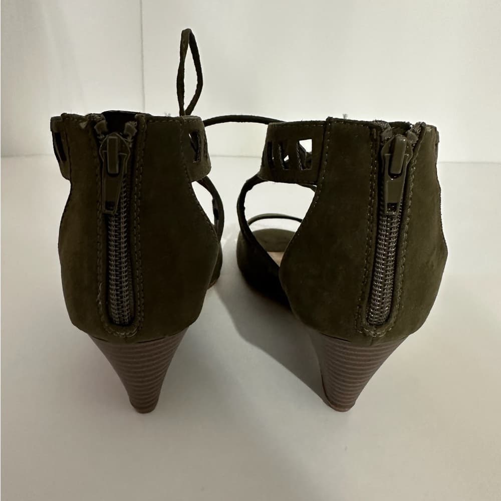 JustFab Deanna Olive Green Cutout Peep Toe Wedge Sandals Size 8.5 - Thumbnail 9