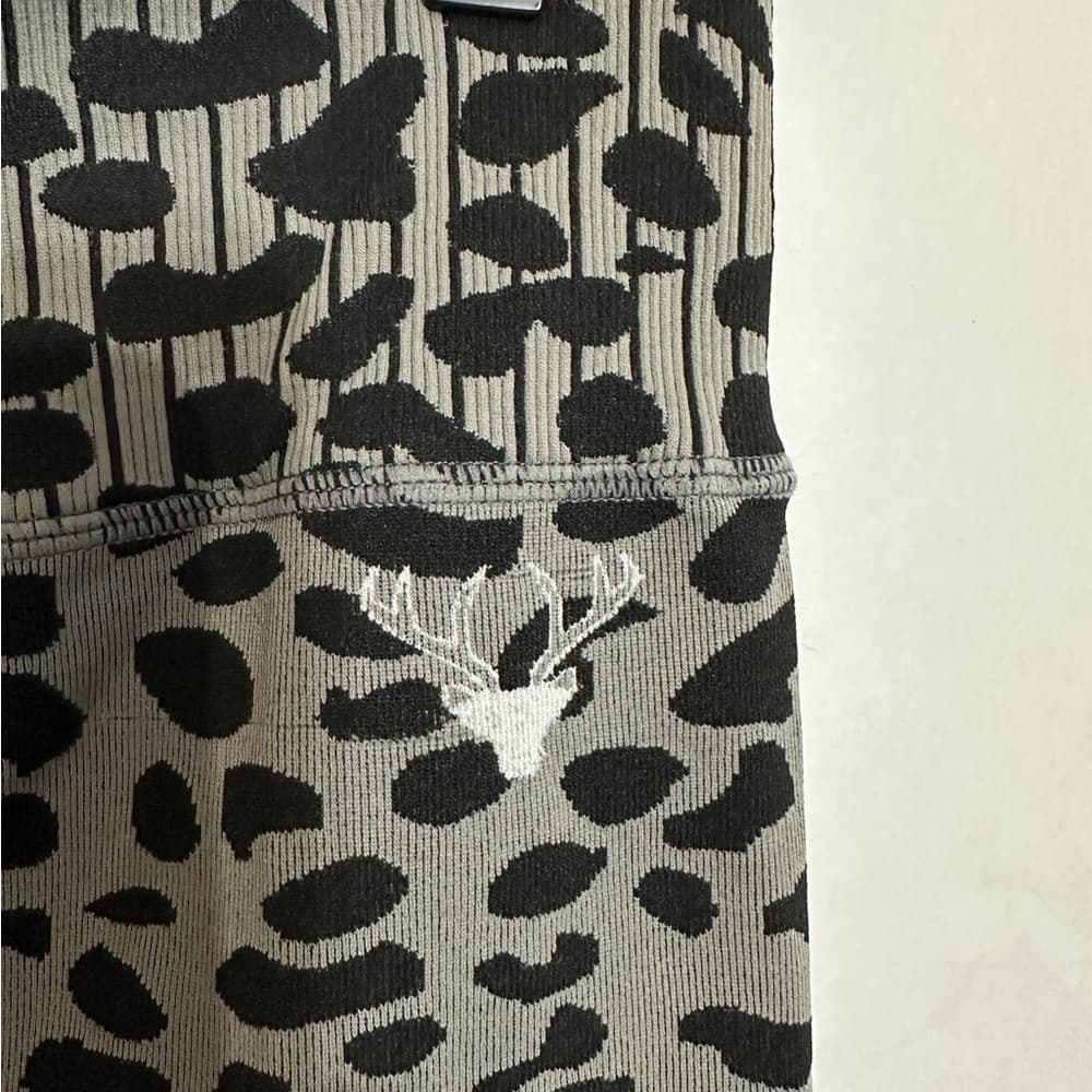 Twill Active Tie Waist Seamless Shorts Grey Leopard Print High Waist Size Large - Thumbnail 5
