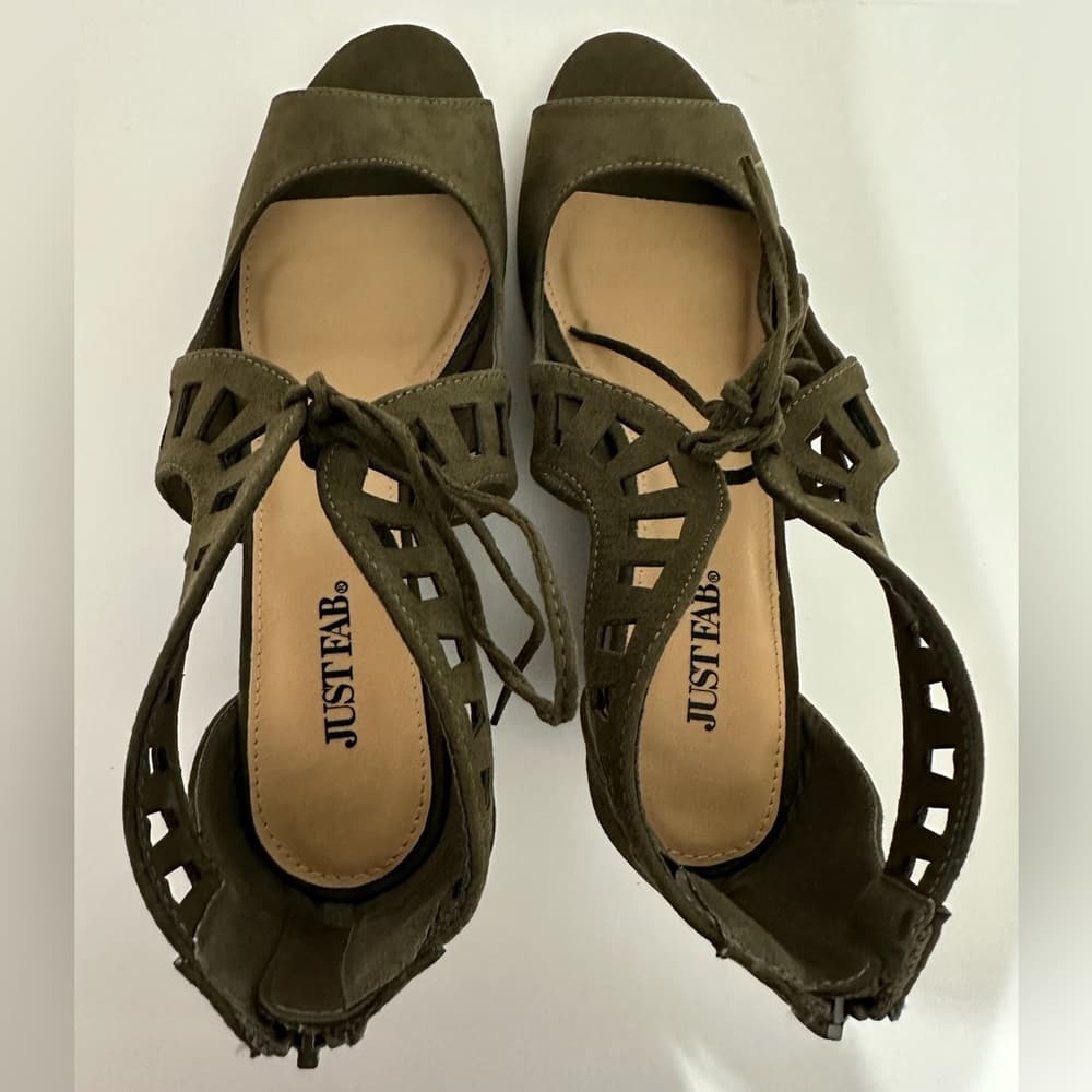 JustFab Deanna Olive Green Cutout Peep Toe Wedge Sandals Size 8.5 - Thumbnail 12