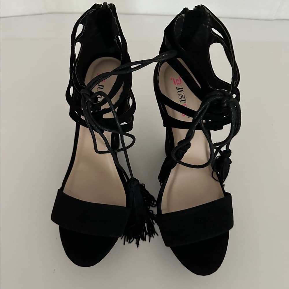 JustFab “Shanghai” Black Cutout Tassel Wedge Sandals Y2K Size 8.5 - Thumbnail 8