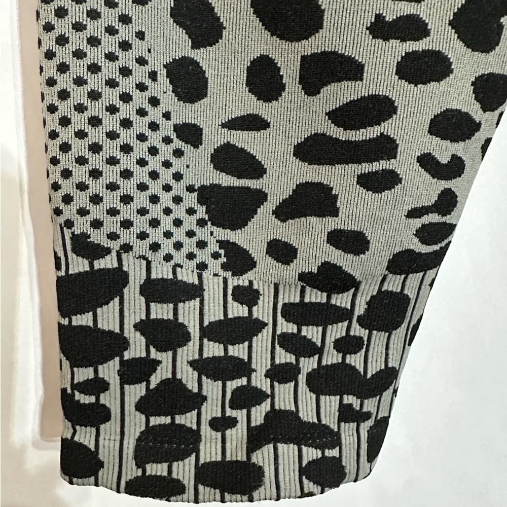 Twill Active Tie Waist Seamless Shorts Grey Leopard Print High Waist Size Large - Thumbnail 3