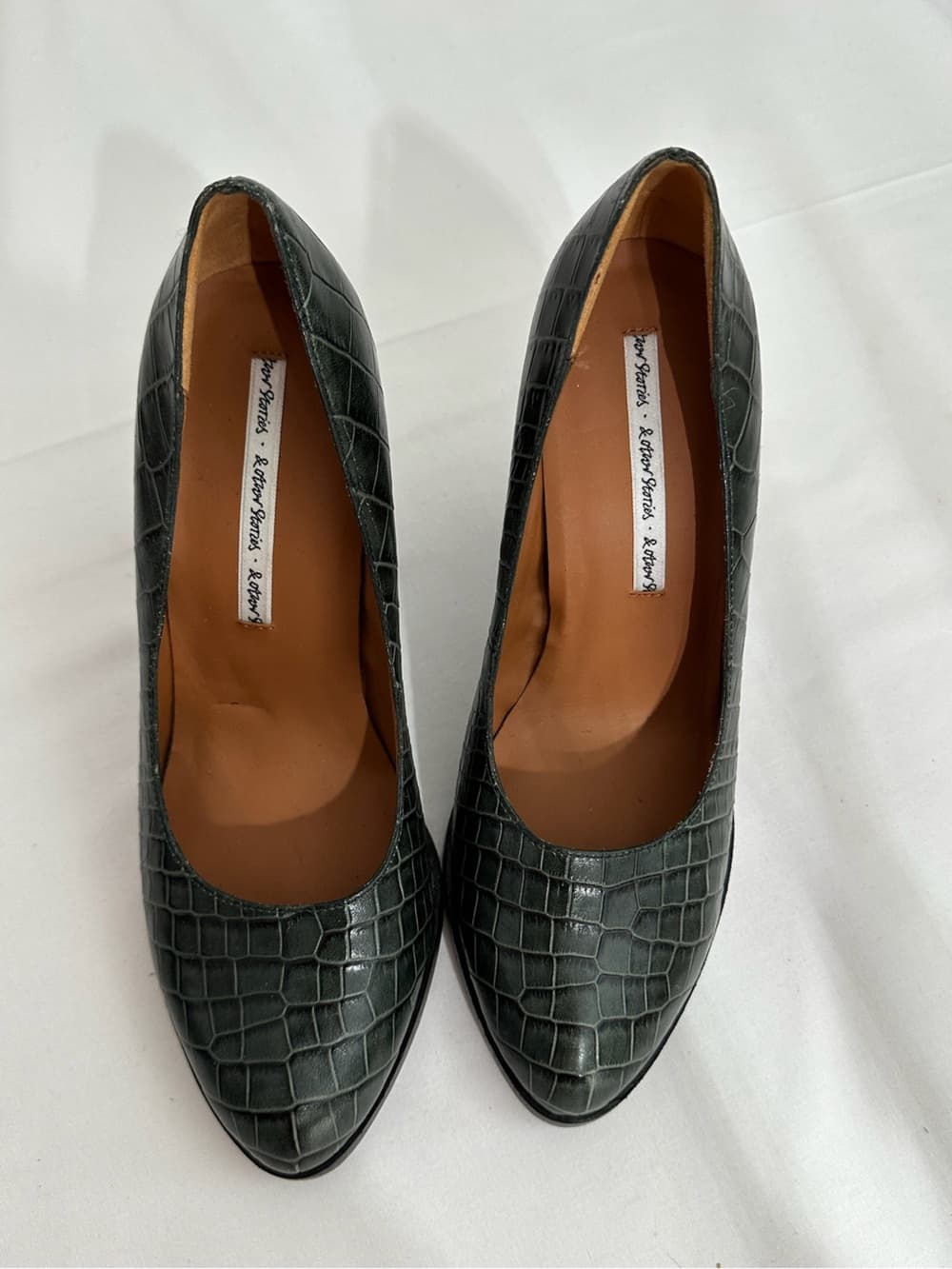 & Other Stories Croc Embossed Platform Block Heel Pumps US 6 Quiet Luxury - Thumbnail 2