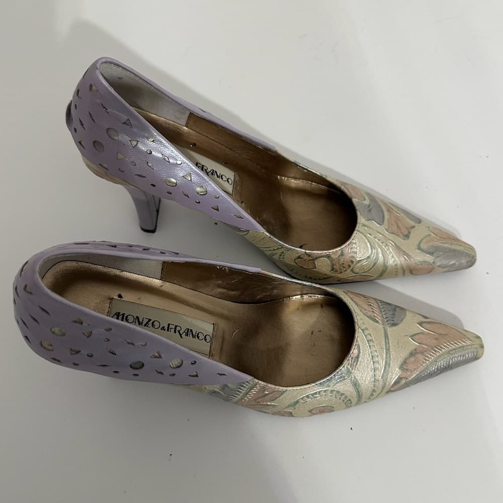 Monzo & Franco Thea Multicolor Floral Embossed Leather Heels Size 7.5 - Thumbnail 4