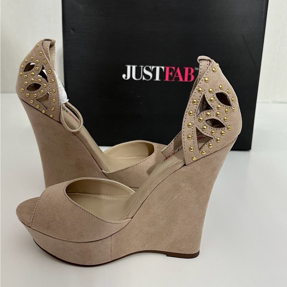 NIB JustFab Clea Nude Studded Cutout Wedge Heels Sandals Size 8.5 Platform Shoes - Thumbnail 9