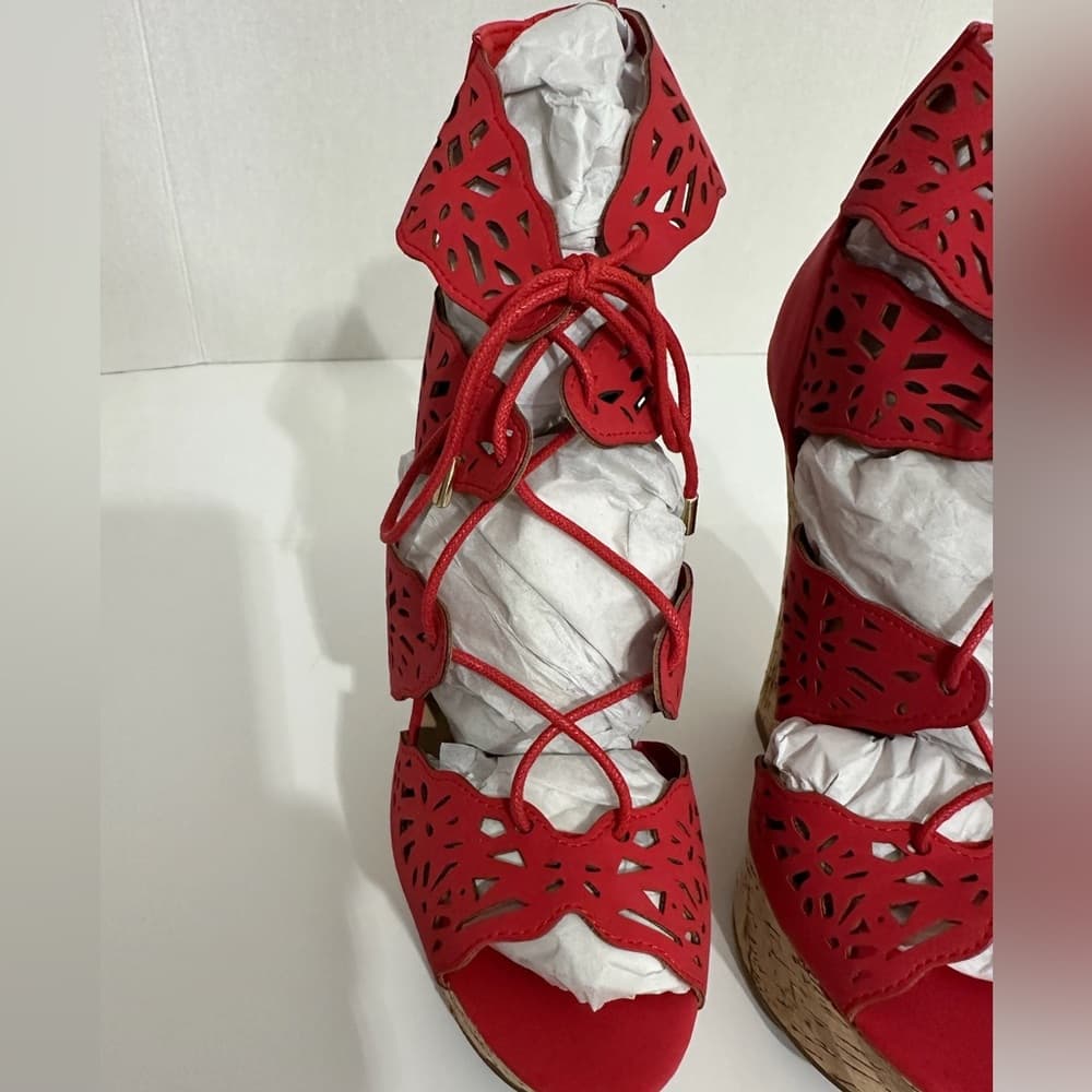 NIB JustFab Red Laser-Cut Cork Wedge Platform Sandals “Amalia” Size 8.5 - Thumbnail 8