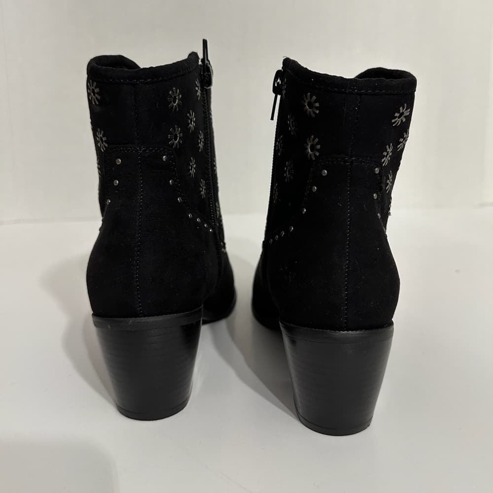 NIB JustFab “Rebel” Black Western Booties with Studded Floral Design Size 8.5 - Thumbnail 6