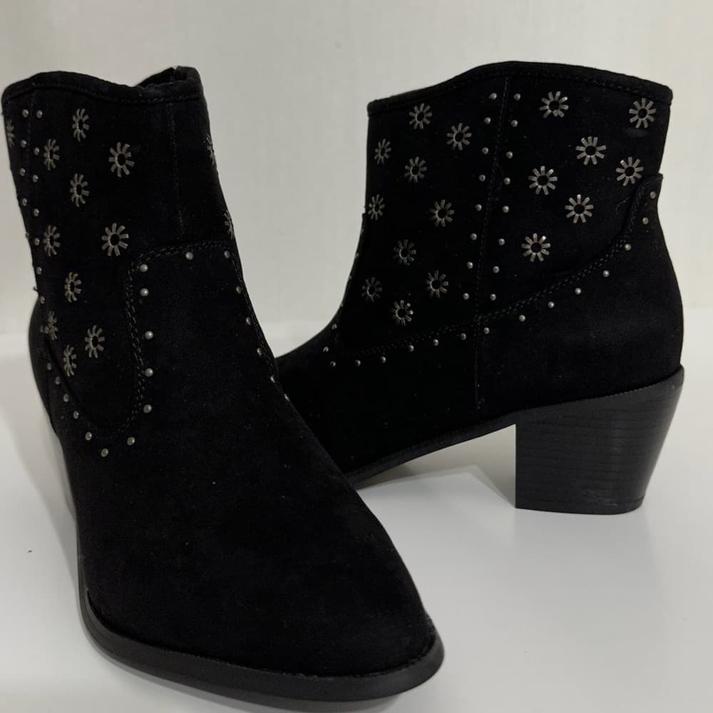 NIB JustFab “Rebel” Black Western Booties with Studded Floral Design Size 8.5 - Thumbnail 11