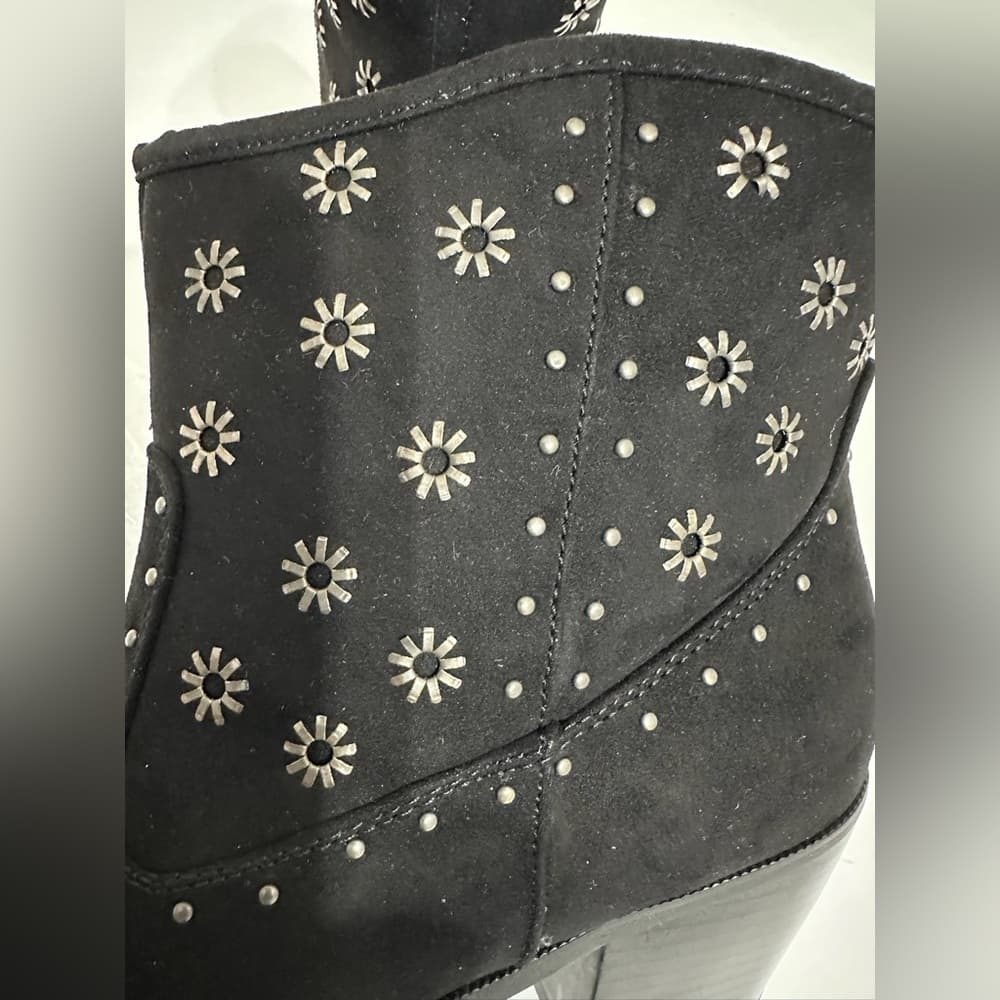 NIB JustFab “Rebel” Black Western Booties with Studded Floral Design Size 8.5 - Thumbnail 5