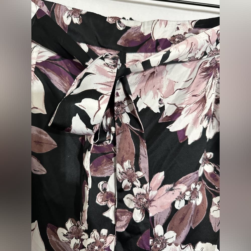 Charlotte Russe Floral Wide Leg Pants Black Purple Size X-Large Feminine Garden