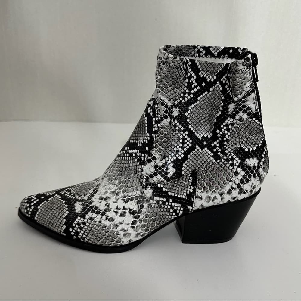 YOKI Snakeskin Western Pointed Toe Ankle Boots Faux Leather Zip Booties Size 10 - Thumbnail 4