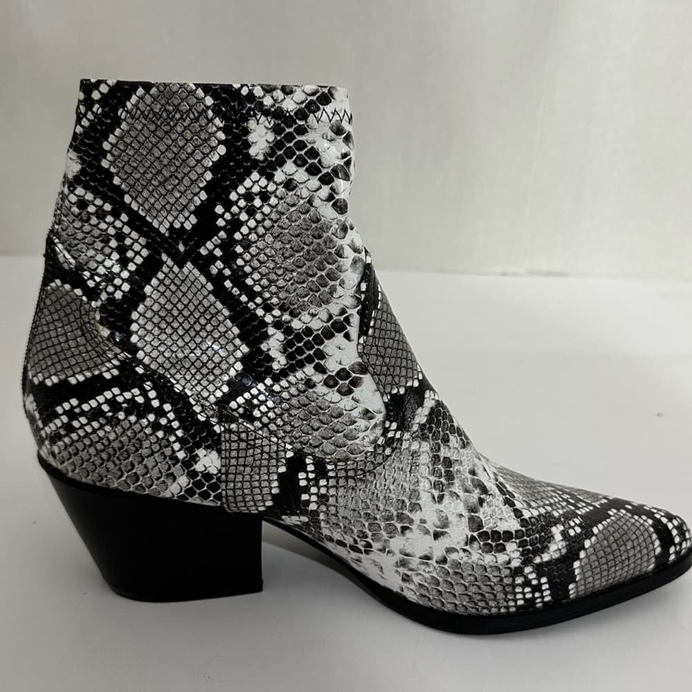 YOKI Snakeskin Western Pointed Toe Ankle Boots Faux Leather Zip Booties Size 10 - Thumbnail 9