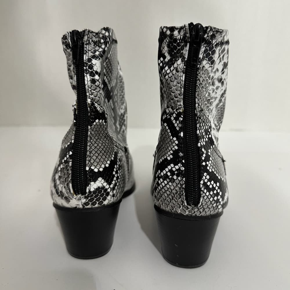 YOKI Snakeskin Western Pointed Toe Ankle Boots Faux Leather Zip Booties Size 10 - Thumbnail 3