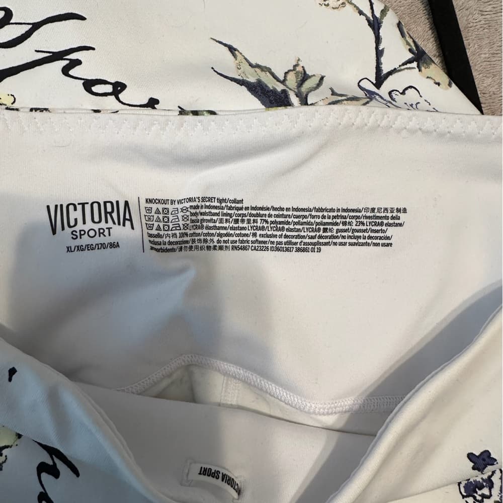 NWT Victoria’s Secret Sport White Floral Knockout Tights Leggings X-Large XL - Thumbnail 9