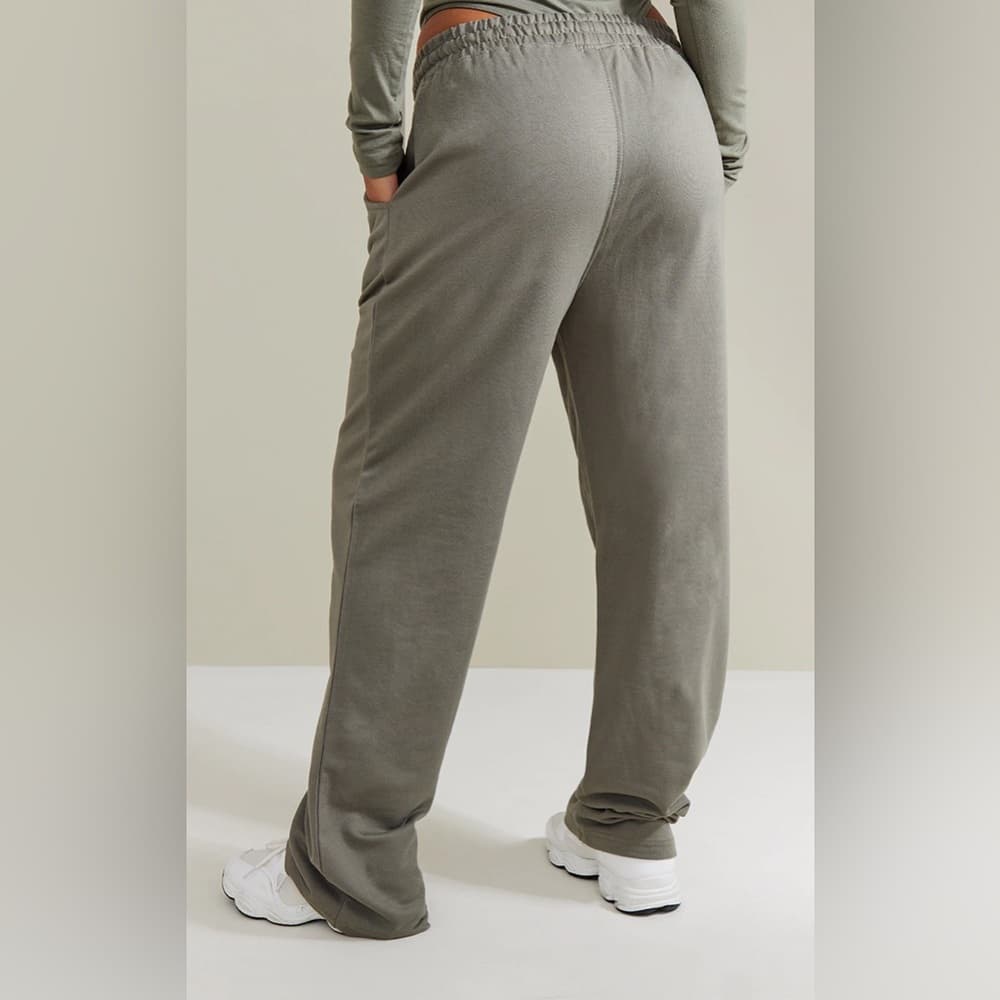 NWT PrettyLittleThing Khaki Green Straight Leg Logo Joggers Size Medium - Thumbnail 3