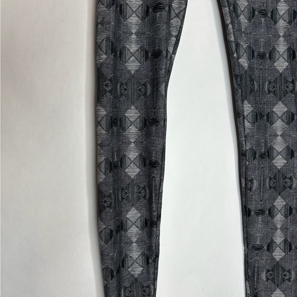 NWT LuLaRoe Gray Geometric Mosaic Print Leggings OS Buttery Soft Artsy Minimal - Thumbnail 5