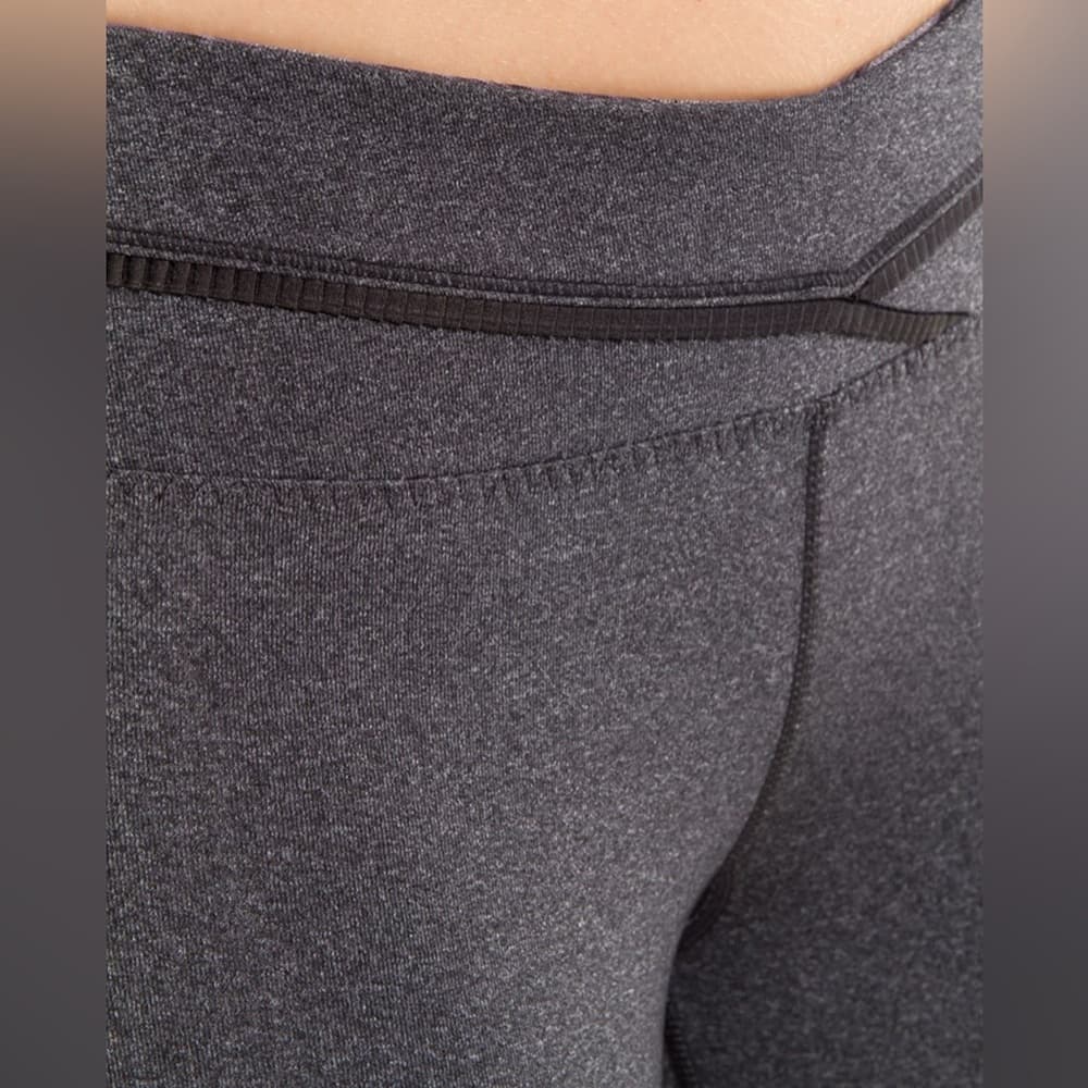 Lululemon Priiti Crop Heathered Black with Black Stripes Galore Womens Size 8 - Thumbnail 2