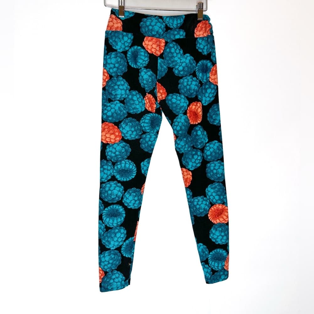 NWT LuLaRoe OS Black Leggings Raspberry Blue Fruit Print One Size Summer Lounge - Thumbnail 4