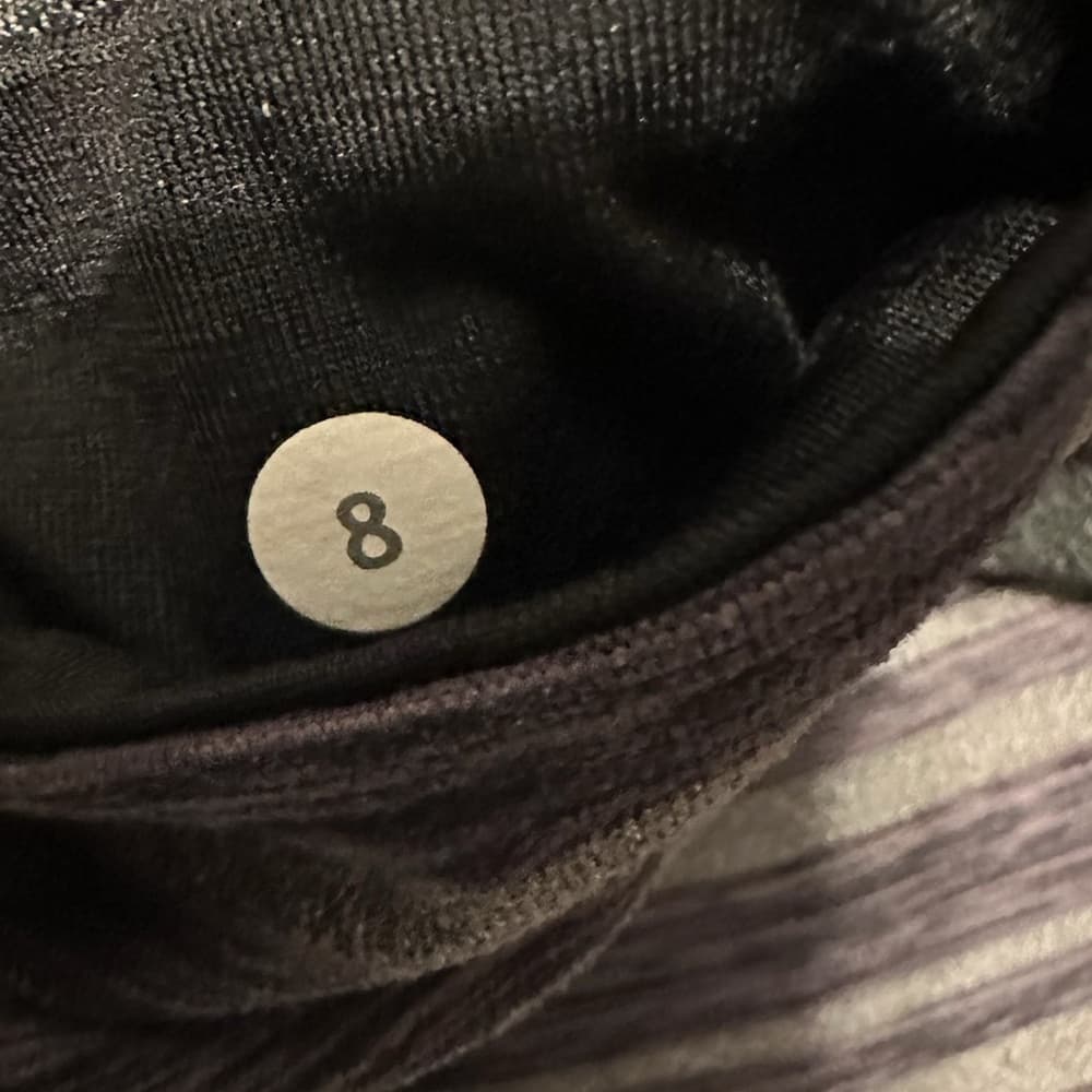 Lululemon Priiti Crop Heathered Black with Black Stripes Galore Womens Size 8 - Thumbnail 7