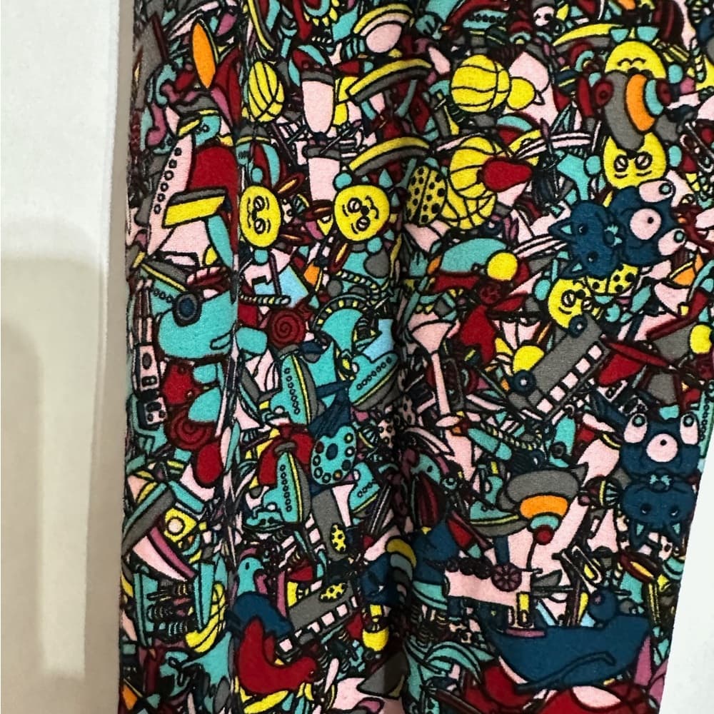 NWT Lularoe Toy Factory Print Leggings OS Robots Cat Truck Cartooncore Kidcore - Thumbnail 3