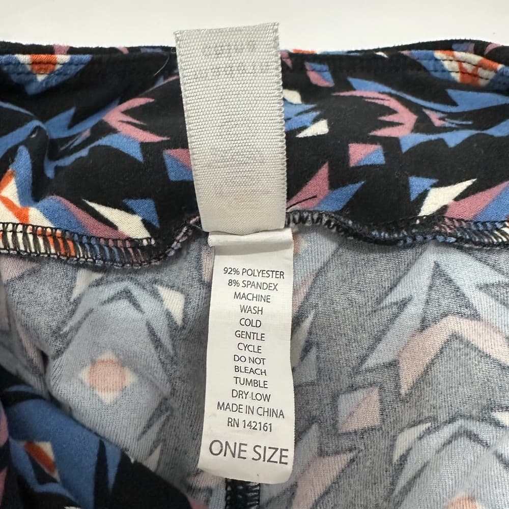 NWOT Lularoe One Size Geometric Print Blue Black Buttery Soft Leggings OS (2-10) - Thumbnail 4
