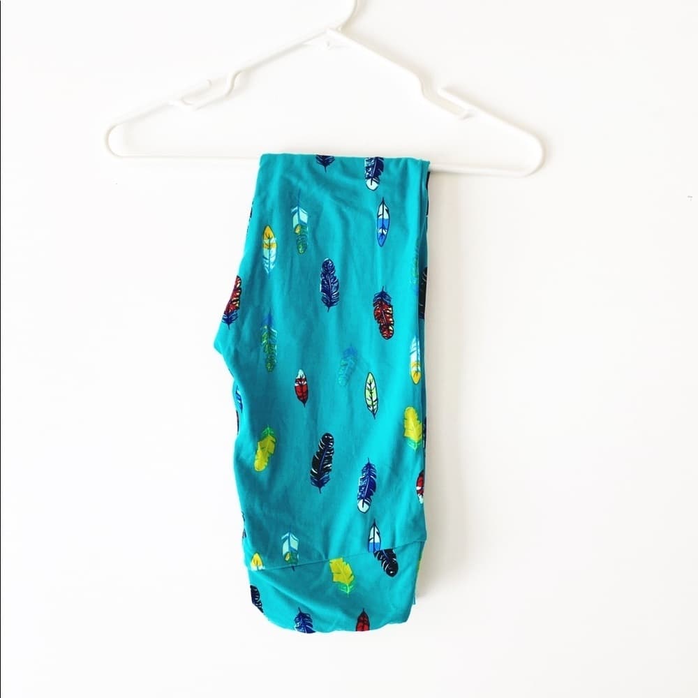 NWT LuLaRoe Feather Multi Color Graphic Print Leggings One Size OS Buttery Soft - Thumbnail 2