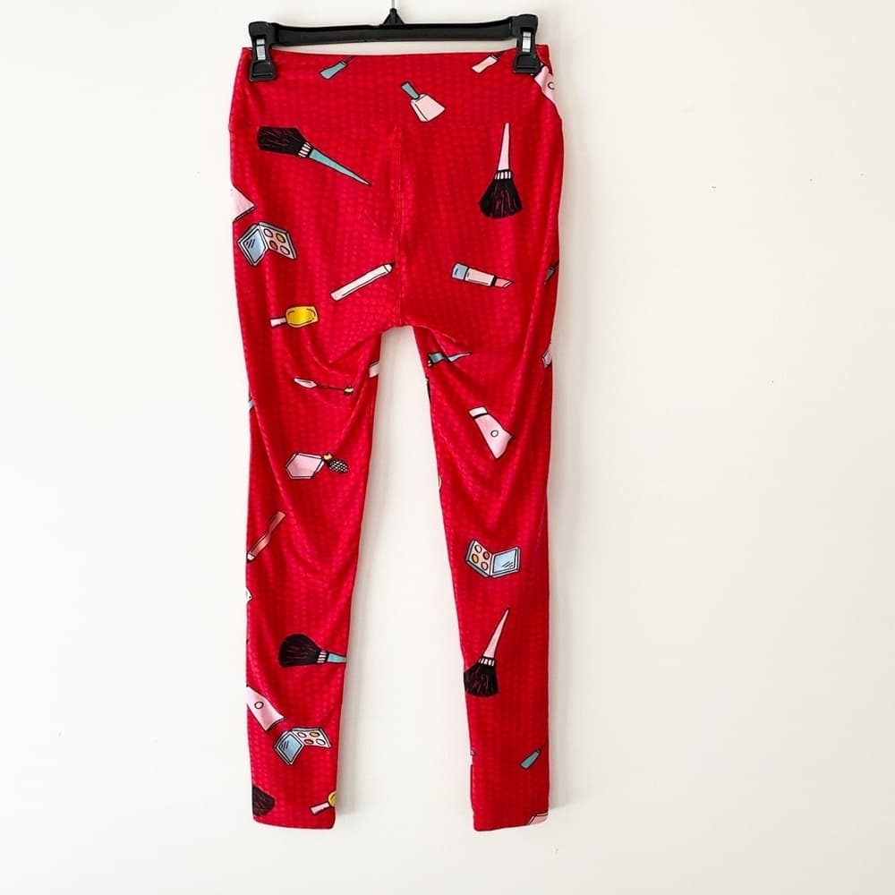 Red Background w Makeup / Cosmetics Graphic Buttery Soft Lularoe Leggings NWOT - Thumbnail 6