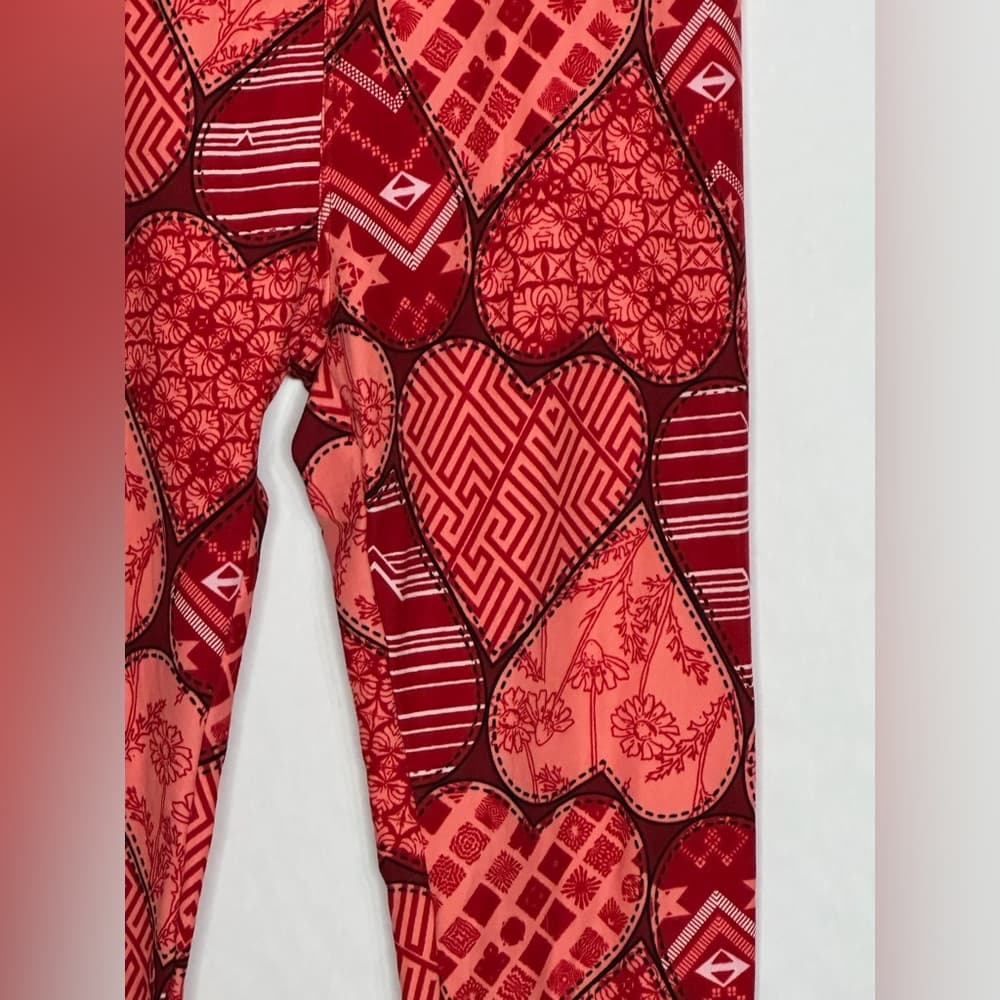 NWT LuLaRoe Leggings Valentine Patchwork Heart Print OS (2-10 One Size) - Thumbnail 2