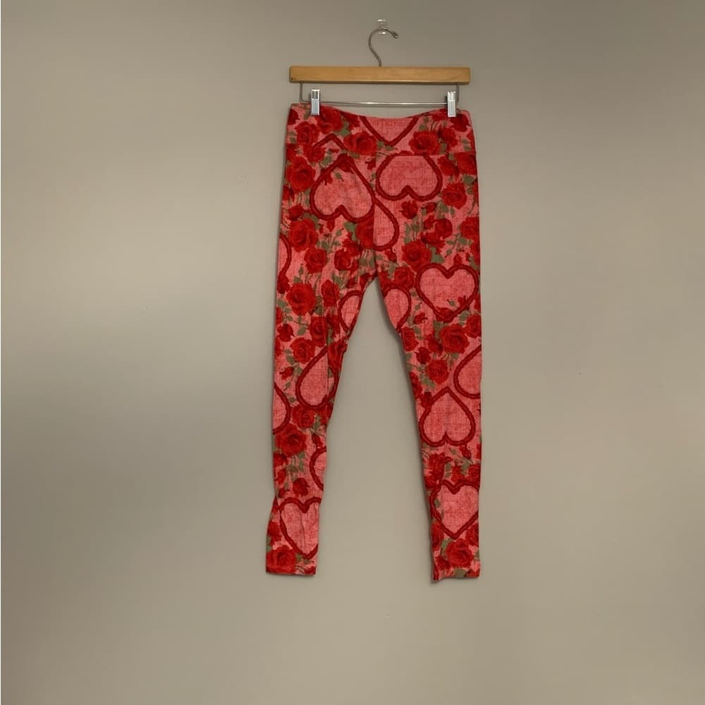 LuLaRoe Valentine Valentine’s Day TC Tall & Curvy Red Pink Hearts Roses Leggings - Thumbnail 3