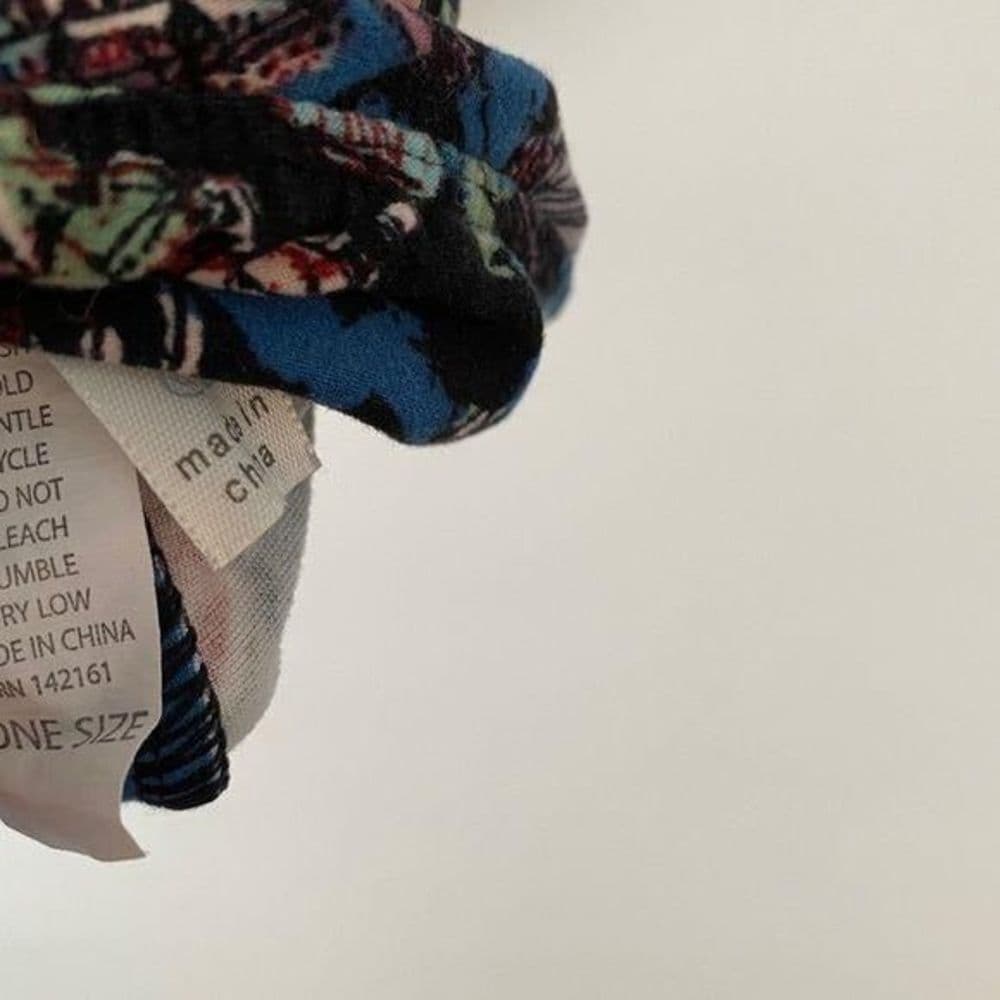 NWT LuLaRoe Global Landmark Collage Print Leggings One Size Wanderlust Travel - Thumbnail 4