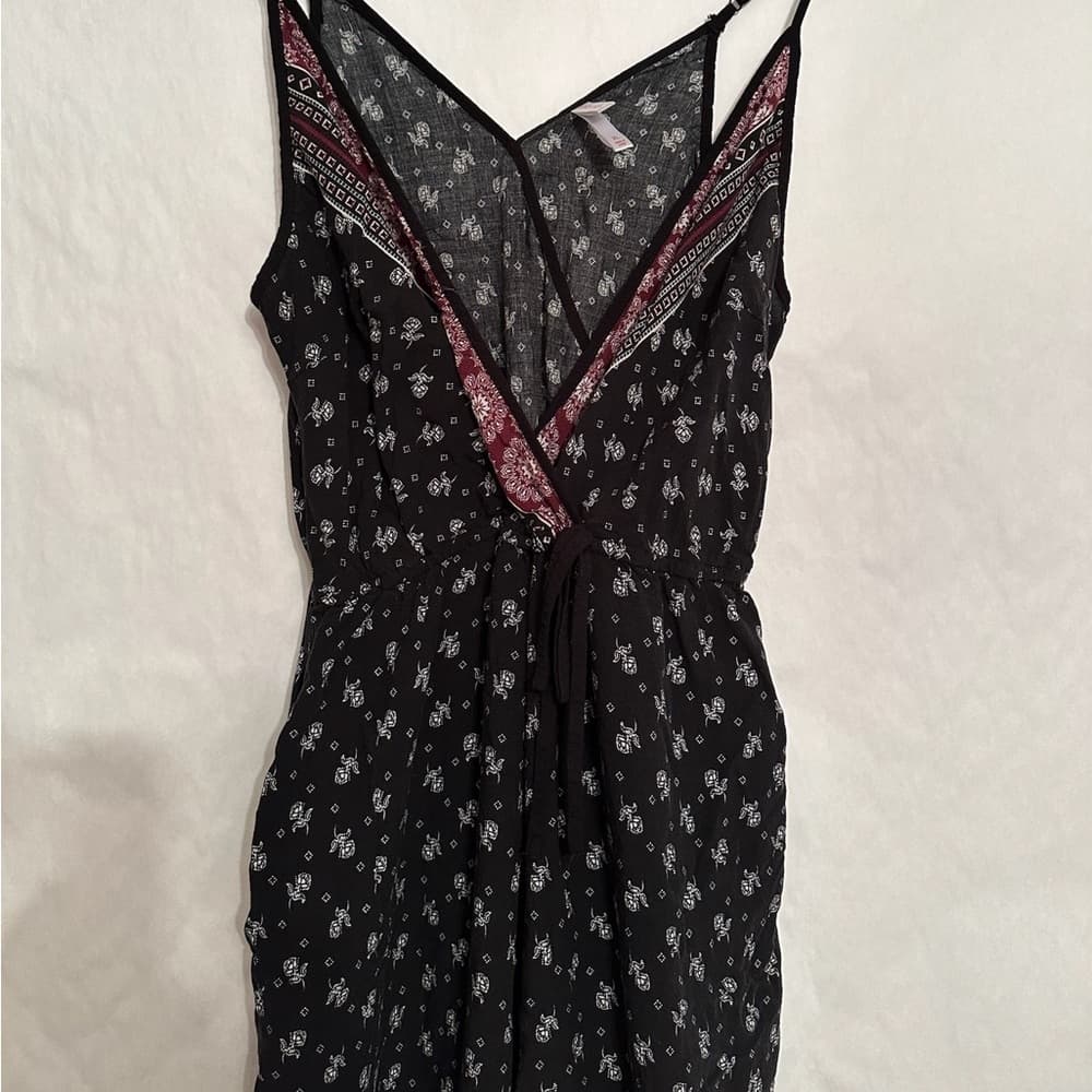 Xhilaration Black Boho Wide Leg Jumpsuit Size XL Floral Print Sleeveless Romper - Thumbnail 2